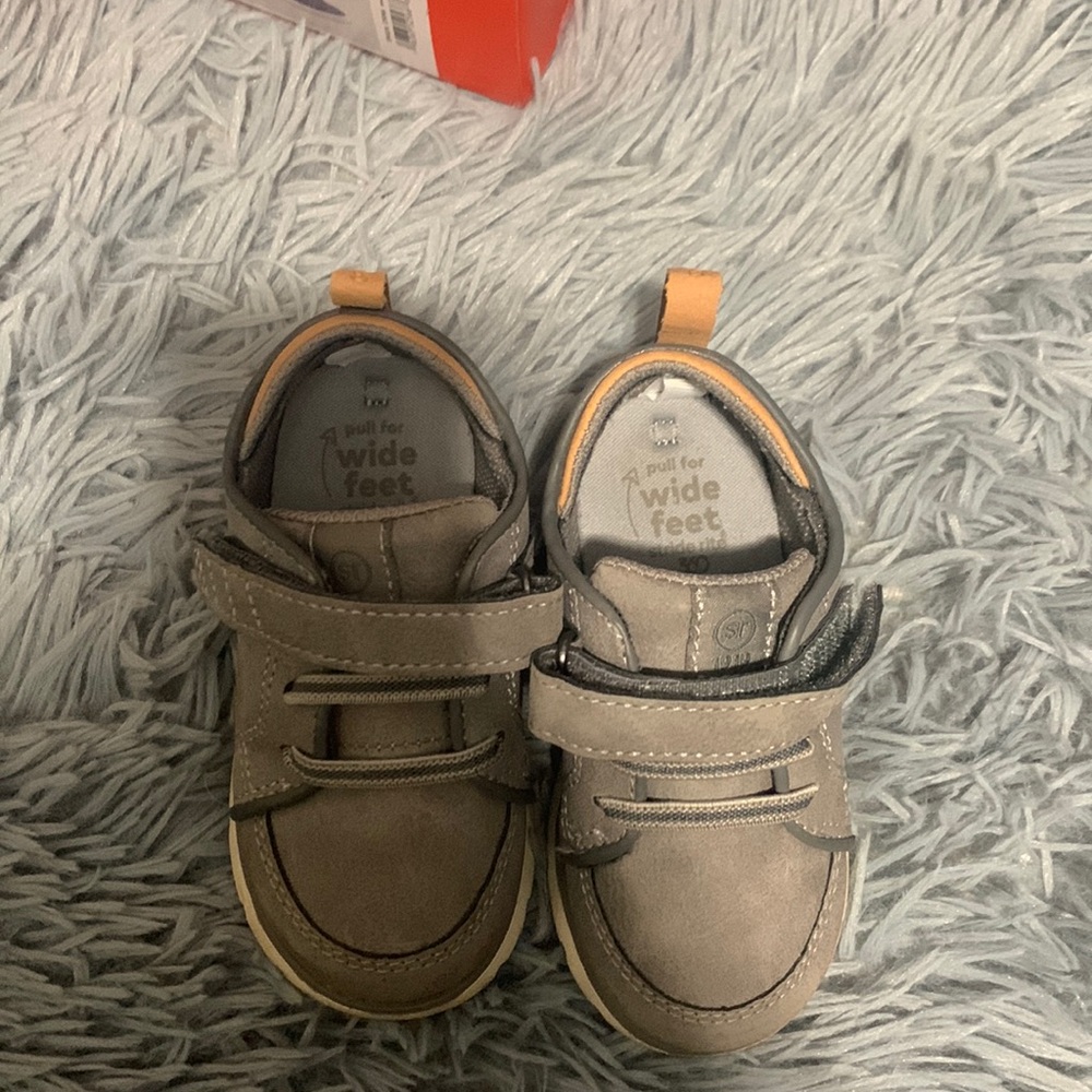 Stride Rite 360. Toddler size 6